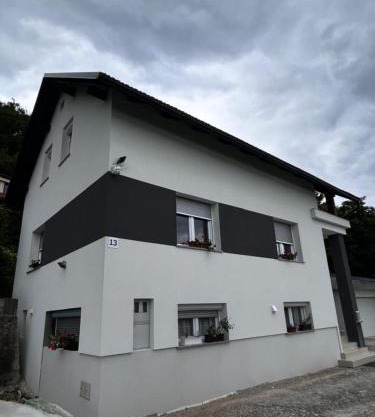 Larisa apartma