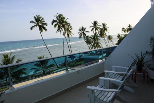 LasOlasTower-JuanDolio-2Br-3Bds-7Px-WiFi-HugeTerrace-SeaView