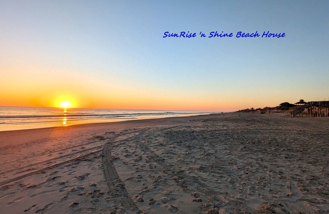 Last-minute savings in Sept&Oct! 5 min. walk to beach! New in '24. Premier Host!