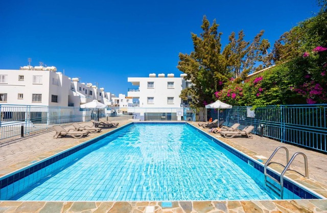 Latchi Shoreline Apartment