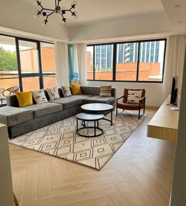Laurel Hill Suites