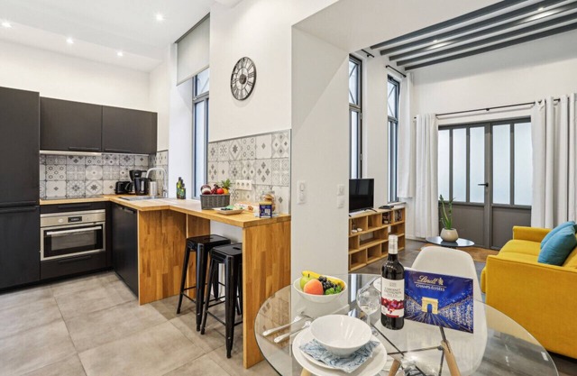 Lavie Maison: House in the Marais - Family