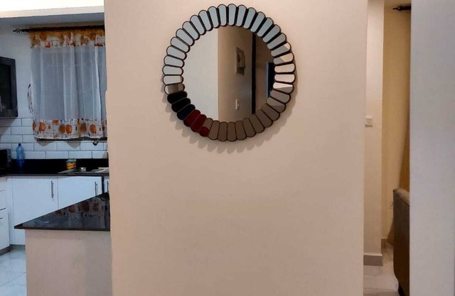 Lavish 2 B/Room Apartment-Near Beach