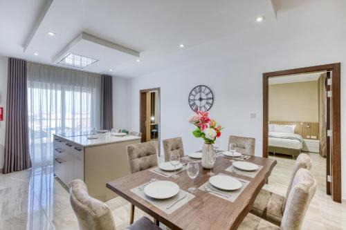 Lavish 3bed In Fair Water Homes Swieqi By Homely