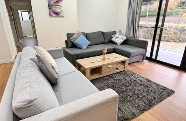 Lavish in Lyons - 3bd 2bth spacious & modern home