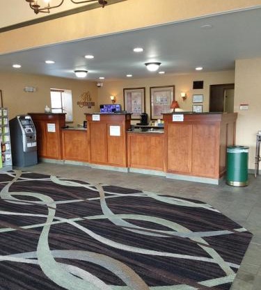 Lavissh inn and Suites