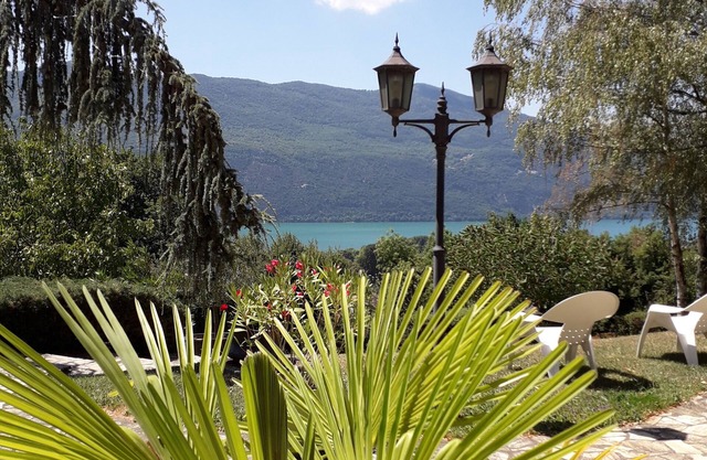 Le Balcon du Lac