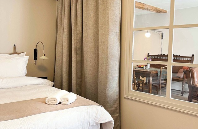 Le Baumann Concept: Charming Apartment in a Historical Monument