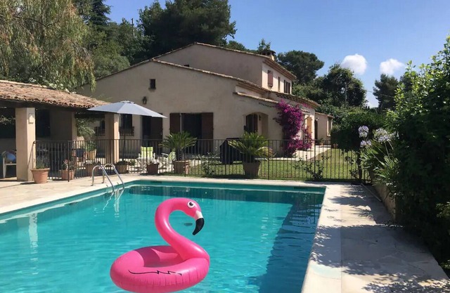Le Belvédère, Family Villa, Pool, Magnificent View, 4 bedrooms, sleeps 9