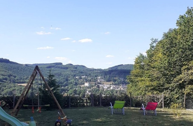 Le Belvédère Mouxois, private SPA overlooking the Morvan.