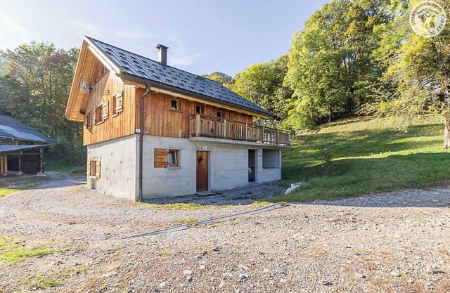 LE CHALET DE LEA - MARTHOD