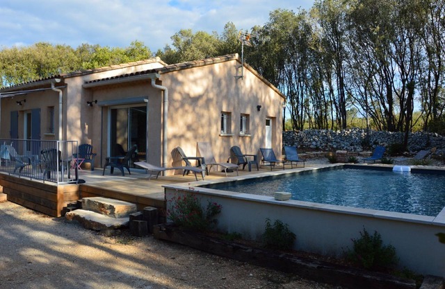 Le clos du Marcel, South Ardèche House with air-conditioning, swimming pool, enclosed grounds of 2000m2