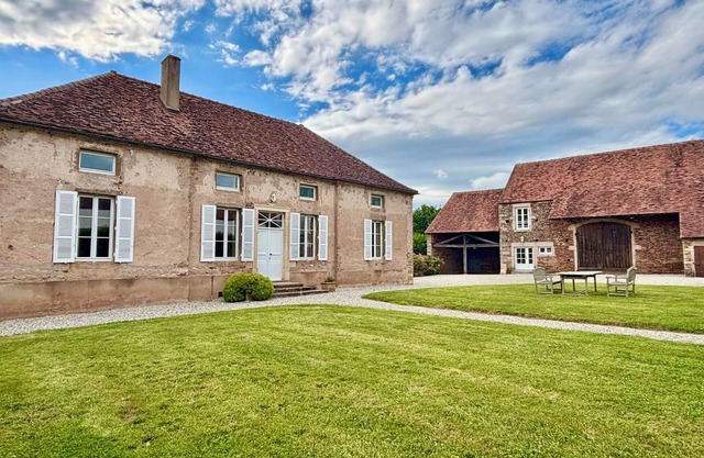 Le Clos Vert de la Chouette d'Or maison familiale 6 chambres au cœur de l'Auxois