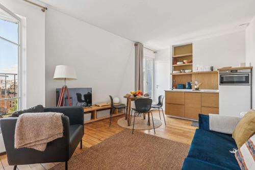 Le Marais - Walk to Notre-Dame - 1BR - Paris Vacation Rentals
