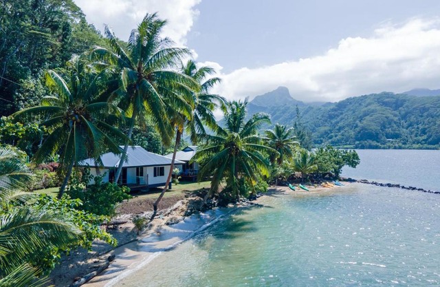 Le Neliza Beach Lodge Raiatea