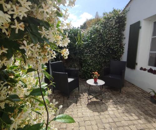 LE PATIO chaleureuse maison à 150 mètres de la mer