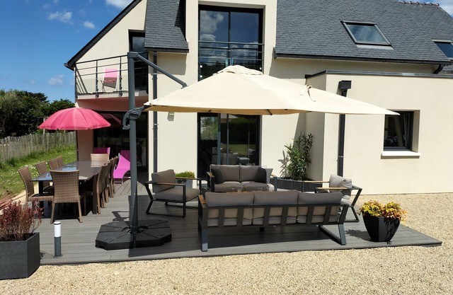 Le petit Nice 200 metres from the beach