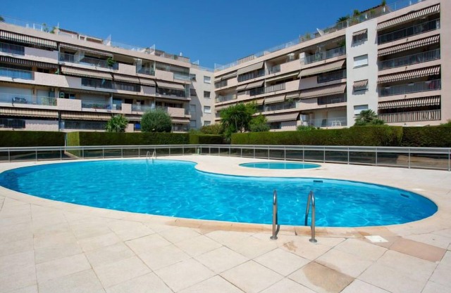 Le Phenicia by Interhome