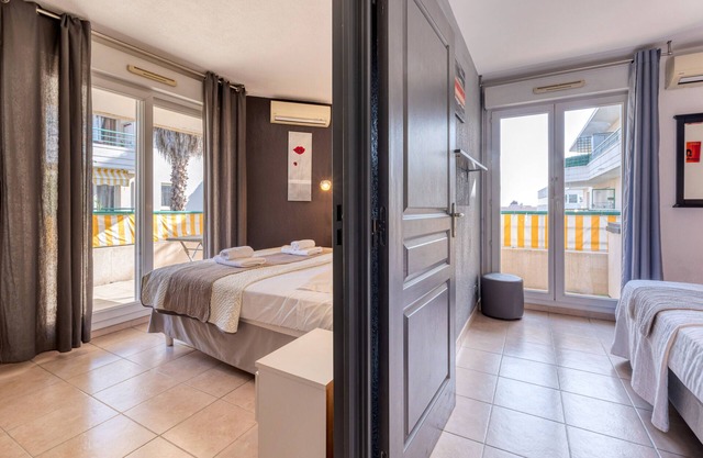 LE REGENT PARK Appartement for 6 By Sunset