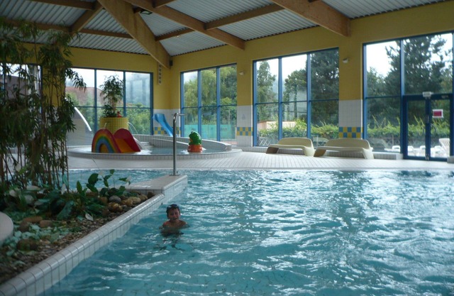 "Le relais Bleu" at the foot of the mountain, spacious, quiet, terrace + garden, 4 + 2pers