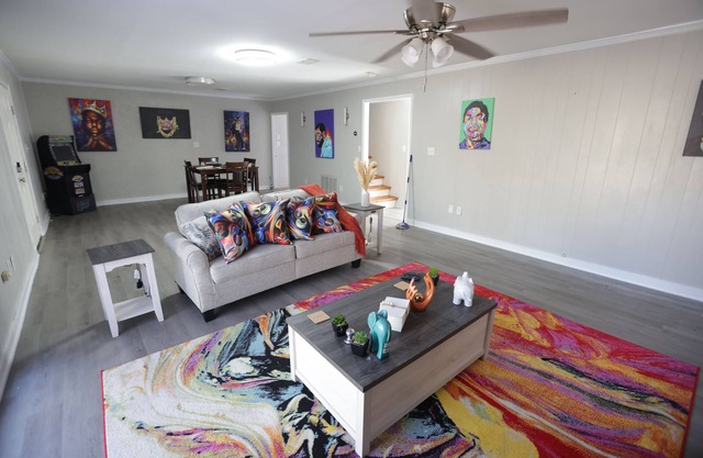 Legendary Hip Hop Inspired Home - Walking Distance to GSU