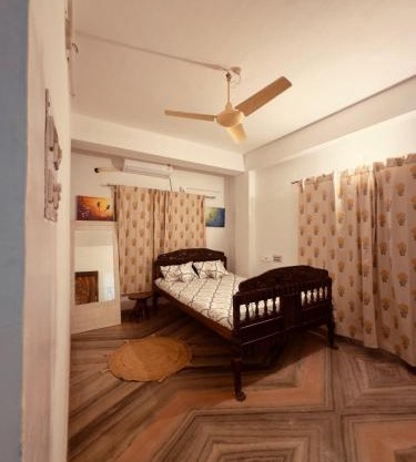 Leos Homestay