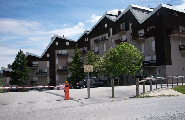 Les Angles (66) APT pleasant, quiet and close to all activities