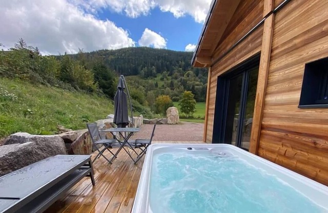 Les Chalets Perce Neige & Jacuzzi Privatif