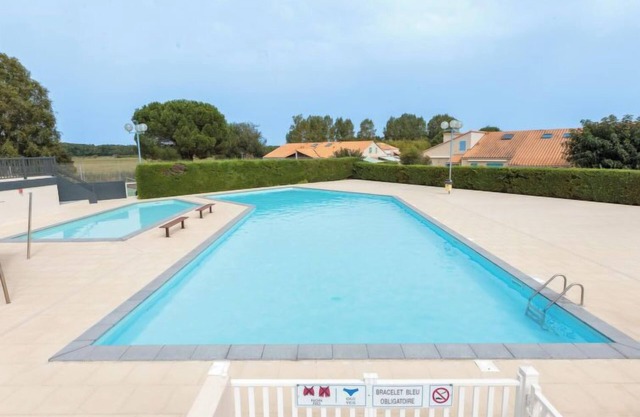 Les Charmilles by Interhome