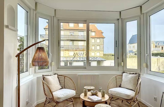 Les Embruns. Beautiful, bright and comfortable apartment 10 minutes from Deauville.