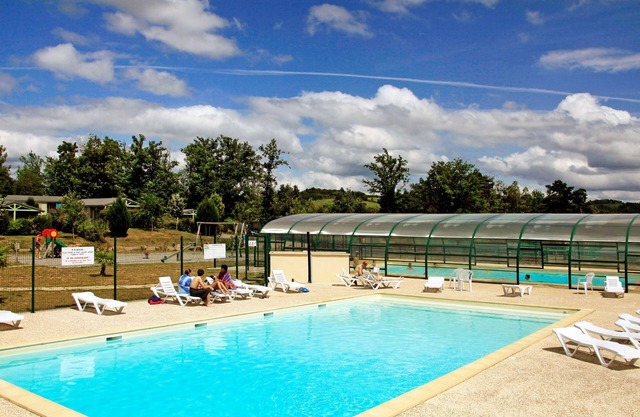 Les Hameaux de Miel-Chalet 4 pers. by Interhome