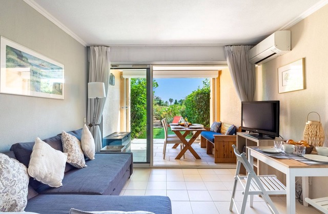 Les Marines by Interhome