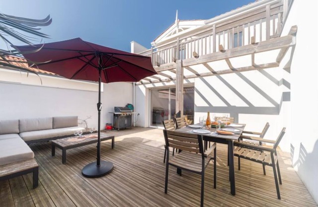 Les Patios de Flore by Interhome
