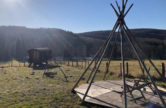 Les roulottes de cirque Les Settons