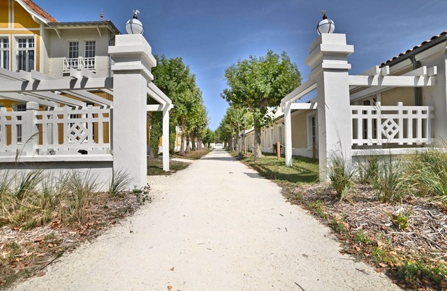 Les Saumonards by Interhome