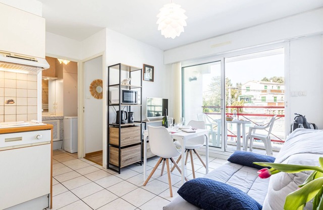 Les Sternes by Interhome