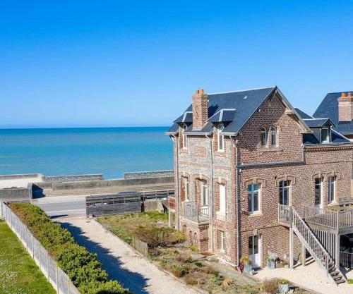 LES TAMARIS, Villa face à la mer, emplacement privilégié
