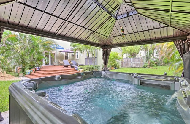 Less Than 9 Mi to Downtown Miami - Modern Getaway