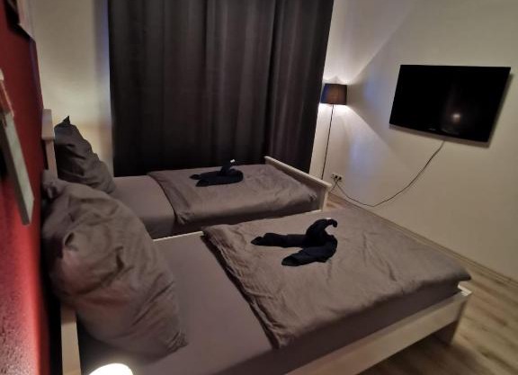 Liebevoll eingerichtete Ferienwohnung - Zentrale Lage - Netflix & Paytv