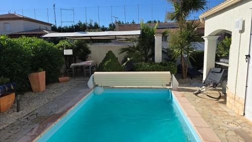 Lieblingshaus mit beheizten Privatpool und Ladesäule