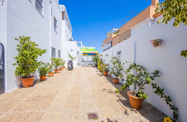 Lightbooking Sanlucar Piletas Beach