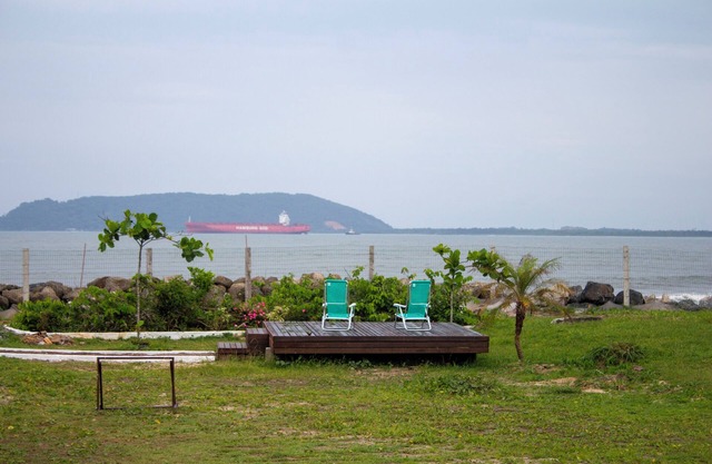 Lighthouse House - Beachfront