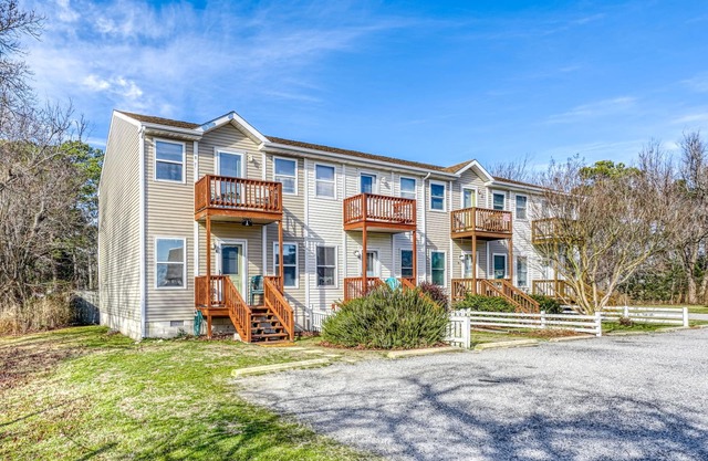 Lighthouse Estates 8 - Water views; Shared pool!