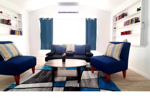 Lime Luxury Oasis w/ Game Room, 4 mins to Downtown