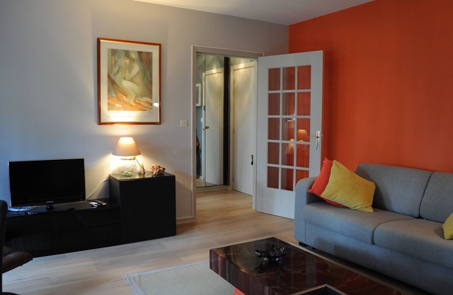 Limit Deauville 200 m from the beach. sea street, garden view