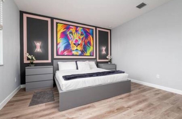 Lion Lionel Prestige Luxury Townhome 2 Masters