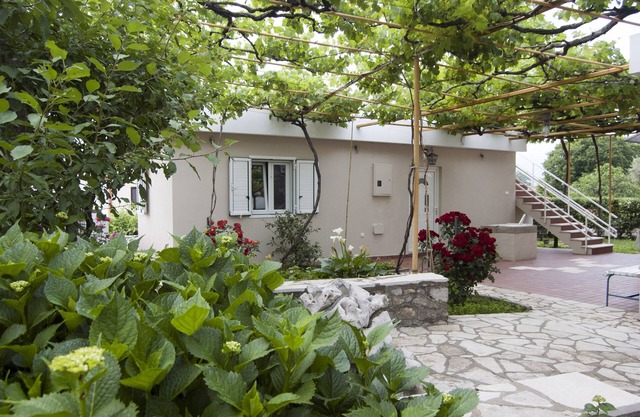 Little Nautilus: The best positioned apartment in Boka Bay