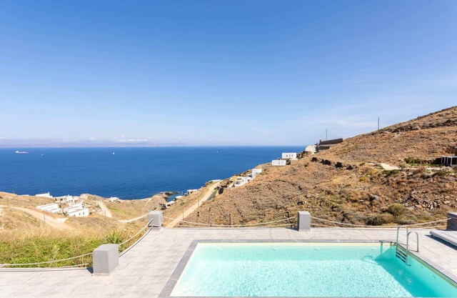 Live In Blue - Uranian Private Pool & Magic Views