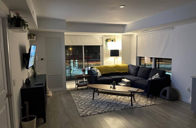 Live in Luxury in Upper North York