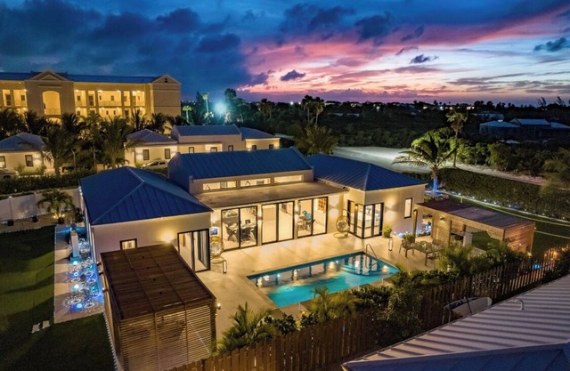 Live Style Villa Upperside East 2# Leeward Settlement